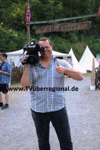 Oliver Döll auf dem Country Fest in Eschelbach Country Time Schützenverein Eschelbach - Sinsheim Sinsheim Lokal TVüberregional Lokalfernsehen. Veranstalter: Schützenverein Eschelnbach. Foto von: Yogy, Sinsheim-Lokal Nachrichten Country Time Schützenverein Eschelbach dreht die Zeit 400 Jahre zurück