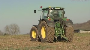 Hilfe für Landwirte - Karl Klein Landtagsabgeordneter und Paul Locherer bei den Landwirten.