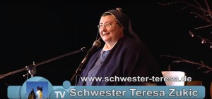 Schwester Teresa bei den Landfrauen in Dielheim im Kraichgau Schwester Teresa Landfrauentag Dielheim