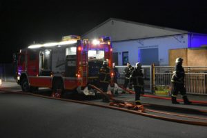 Walldorf - Rhein-Neckar-Kreis - Brand in Verpackungsbetrieb - technischer Defekt in der Elektrik