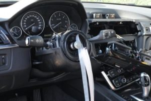 Viele BMW´s in der NACHT AUSGESCHLACHTET, NEULUßHEIM, REILINGEN, SCHWETZINGEN, Lenkrad