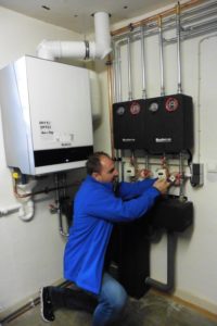 Zuverlässige Wärme im Dorfgemeinschaftshaus garantiert eine Gas-Brennwert-Heizungsanlage