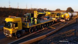 Sinsheim Liegengebliebener Schwertransport wegen Reifenbrand - A 6 ab 12 Uhr wieder frei - Rückstau aktuell zehn Kilometer