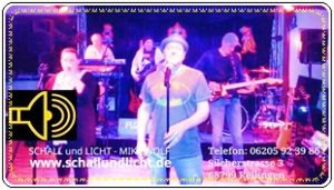 Schall und Licht Beschallung, Installation, Projektion. Schall und Licht Beschallung, Installation, Projektion. Sie planen eine Veranstaltung oder Feier? Unser Know-how und mehr als 15 Jahre Erfahrung, könnten Ihnen dabei behilflich sein. Wir vermitteln und beleiten tontechnisch Musikgruppen, aller Genres und Solo Künstler. Auch liefern wir entsprechende Beschallungs- und Lichtanlagen. Unser Filmteam steht für redaktionelle Berichterstattung, Live Mitschnitt oder Broadcasting, bereit. Mike Wolf Mobil 0171 77 49 140