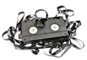 Videokassette reparieren, überspielen, digitalisieren, auf USB Stick abspeichern, TVüberregional