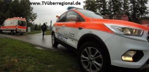 Heiligkreuzsteinach - Von Fahrbahn abgekommen und gegen Baum geprallt - eine Leichtverletzte
