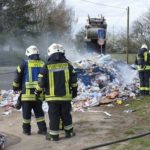 Ladung eines Müllwagens fing Feuer