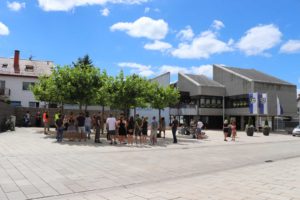 Demonstrationen für die Grundrechte in Rauenberg. Grundgesetz Guerilla - Demonstrationen für die Grundrechte. Bereits zum 8. fand am letzten Sonntag die „Kundgebung für das Grundgesetz“ in Rauenberg statt.