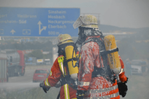 Fahrzeugbrand auf der L 550 zwischen Sinsheim und Weiler