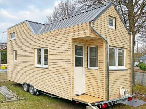 Erstes rolling Tiny House mit amerikanischer WeißKiefer