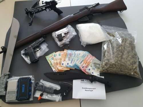 Betäubungsmittel, Rauschgift, Schusswaffen