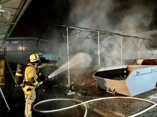 Reilingen - Brand auf Firmengelände