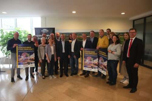 Bild (Stadt Sinsheim): Beim Pressegespräch informierten Organisatoren, Sponsoren und Mitwirkende über den Fohlenmarkt 2023