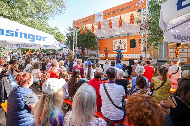 Große Bühne mit Publikum - INDIA SUMMER DAYS 2026 Große Bühne mit Publikum - INDIA SUMMER DAYS 2026