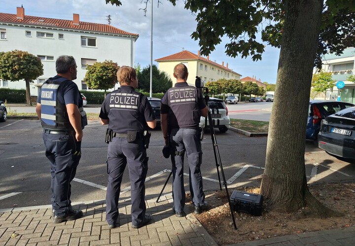 Gemeindevollzugsdienst und Polizei kontrollieren im Umfeld Schwetzinger Schulen