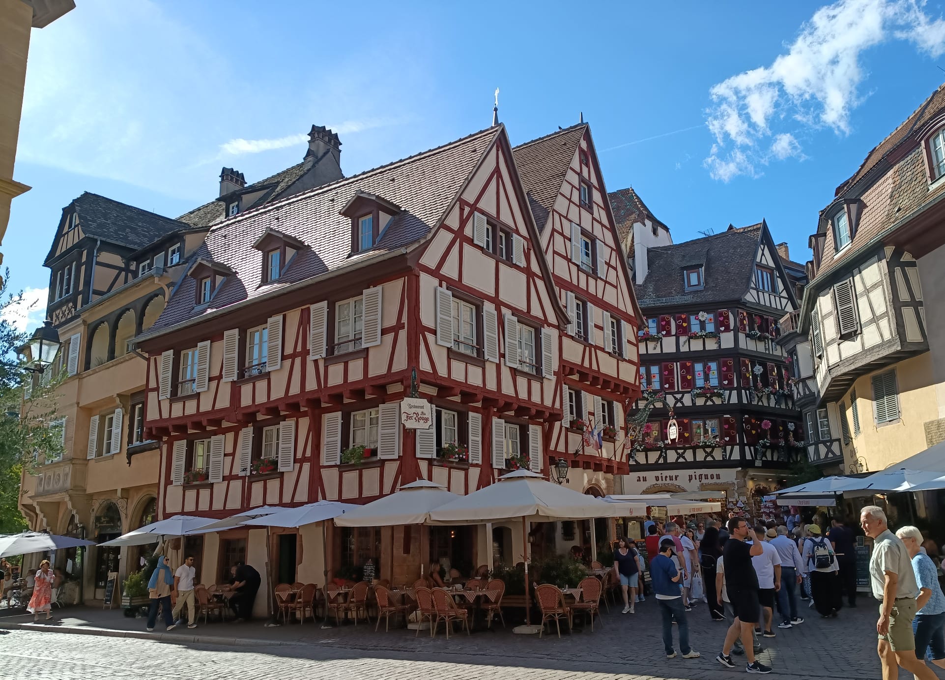 Gastronomie und Fachwerk in der Altstadt, Colmar im Elsass. Foto von Thorsten Krings.